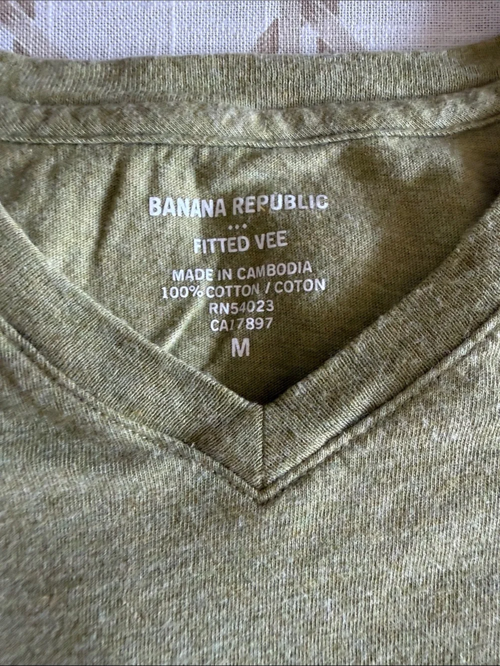 Banana Republic Olive V-Neck Tee - Moss Green